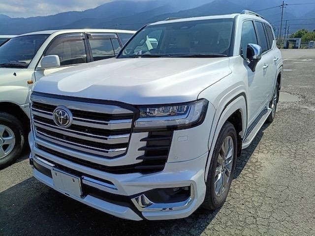 Toyota LAND CRUISER 2025 — фото автомобиля