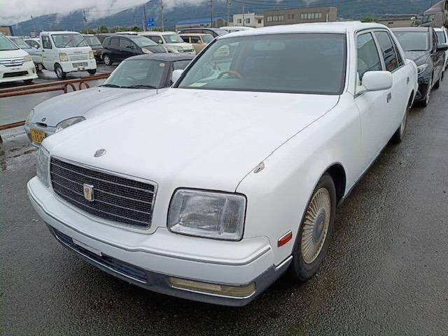 Toyota CENTURY 1998 — фото автомобиля 1