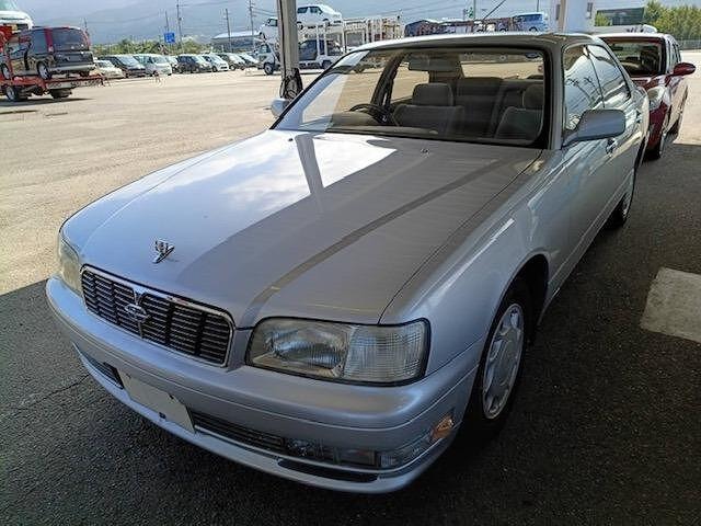 Nissan GLORIA 1996 — фото автомобиля