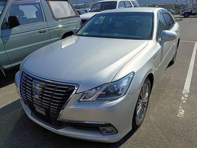 Toyota CROWN HYBRID 2014 — фото автомобиля