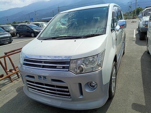 Mitsubishi DELICA D:5 2009 — фото автомобиля