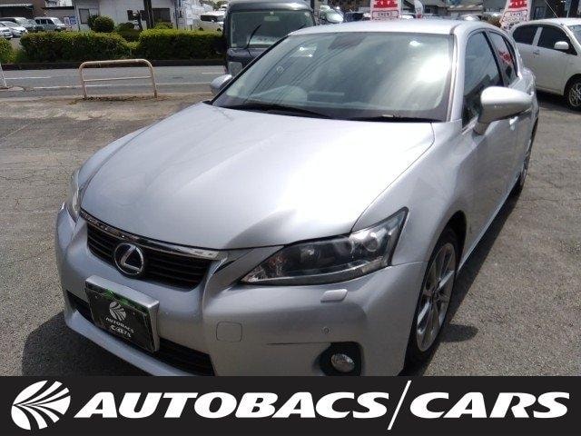 Lexus CT 2012 — фото автомобиля 1