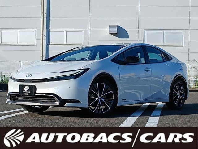 Toyota PRIUS 2023 — фото автомобиля 1