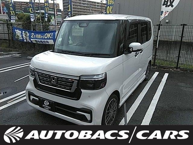 Honda N-BOX CUSTOM 2024 — фото автомобиля 1