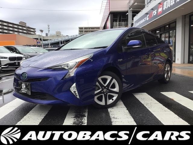 Toyota PRIUS 2016 — фото автомобиля 1