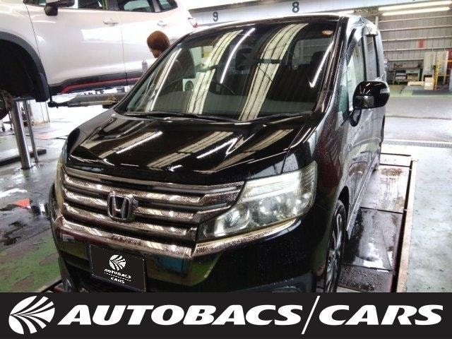 Honda STEPWAGON SPADA 2012 — фото автомобиля 1