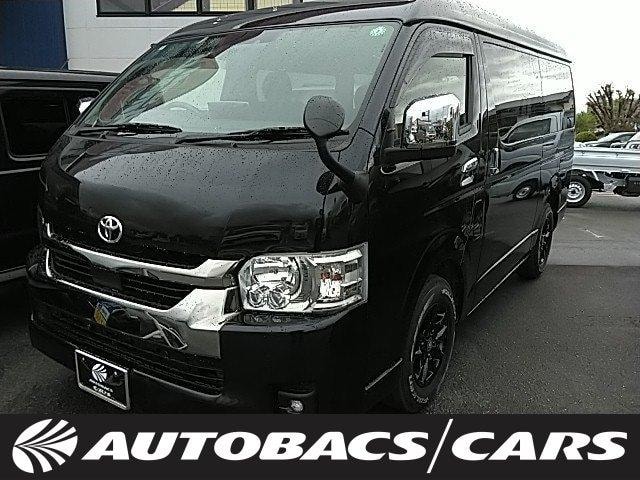 Toyota HIACE VAN 2025 — фото автомобиля