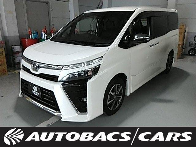 Toyota VOXY 2020 — фото автомобиля 1