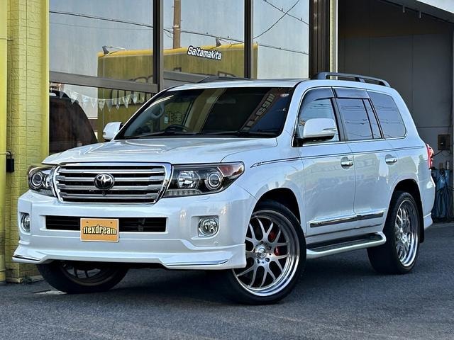 Toyota LAND CRUISER 2012 — фото автомобиля