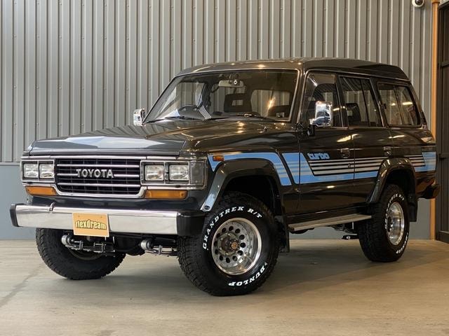 Toyota LAND CRUISER 60 1988 — фото автомобиля