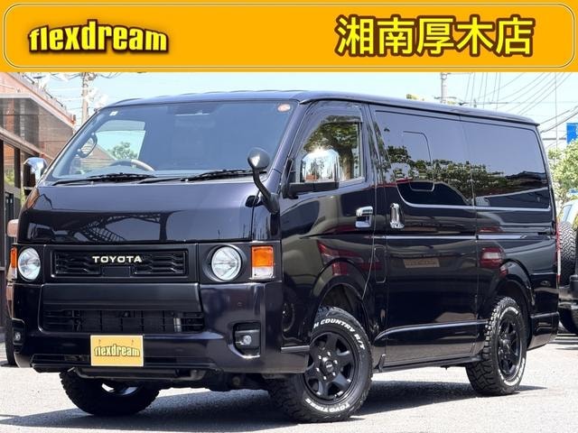 Toyota HIACE VAN 2022 — фото автомобиля 1