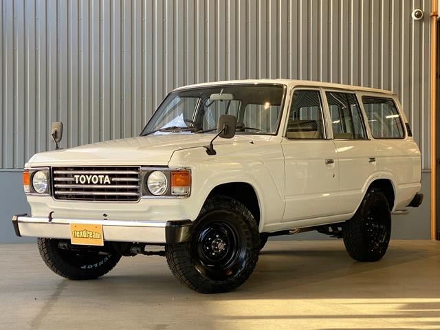 Toyota LAND CRUISER 60 1981 — фото автомобиля