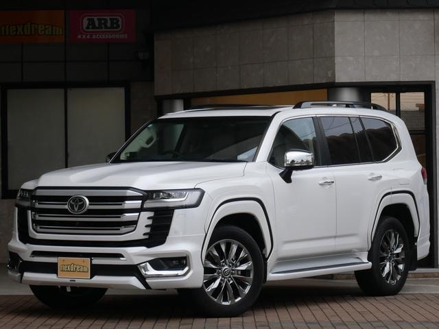 Toyota LAND CRUISER 2023 — фото автомобиля