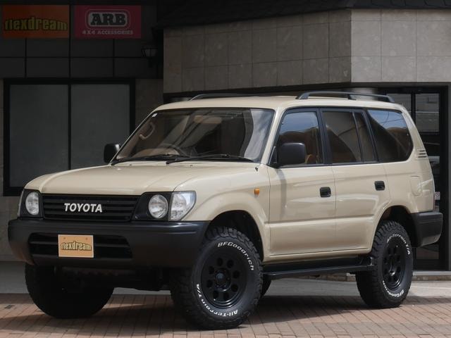 Toyota LAND CRUISER PRADO 2002 — фото автомобиля 1