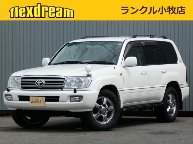 Toyota LAND CRUISER 100 2006 — фото автомобиля
