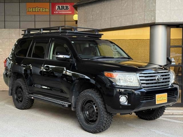 Toyota LAND CRUISER 2012 — фото автомобиля