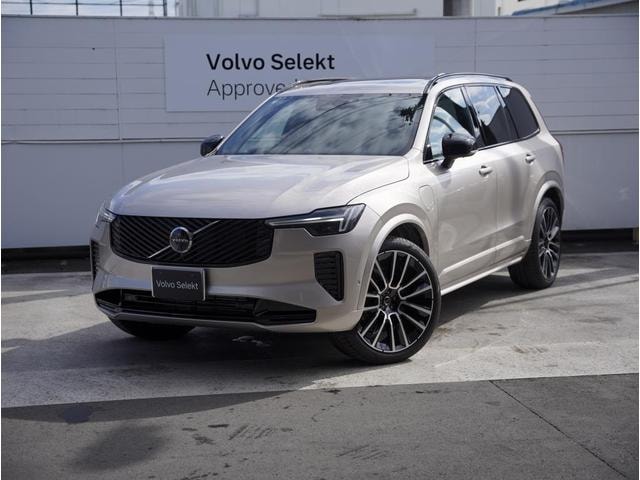 Volvo XC90 2025 — фото автомобиля