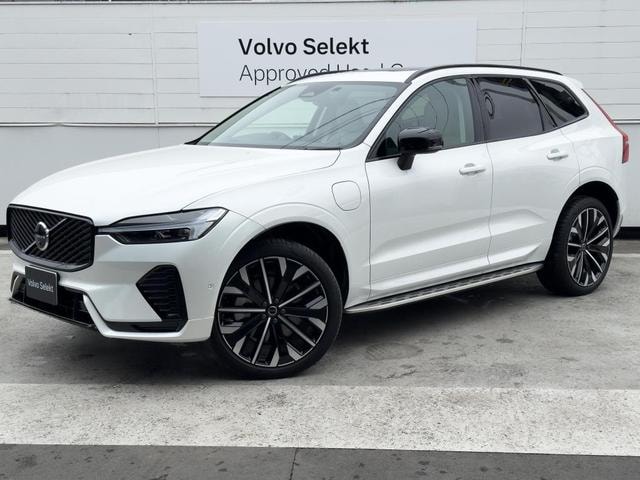 Volvo XC60 2025 — фото автомобиля 1