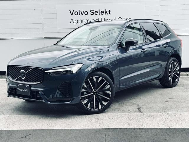 Volvo XC60 2025 — фото автомобиля 1
