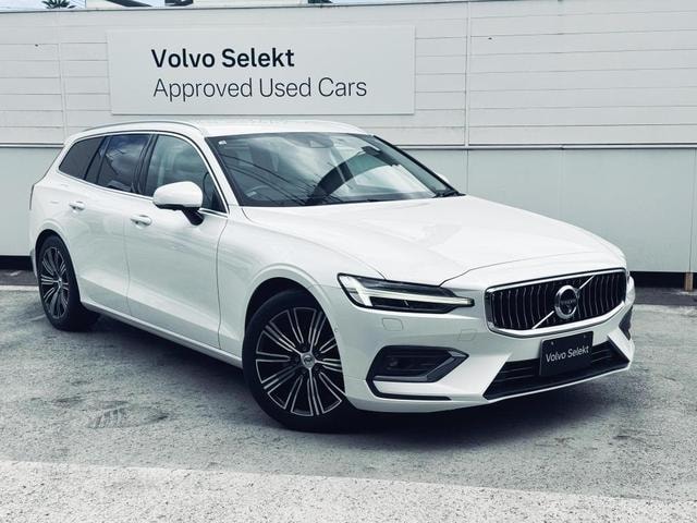Volvo V60 2019 — фото автомобиля 1