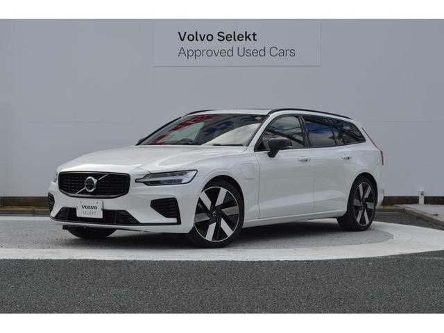Volvo V60 2025 — фото автомобиля 1