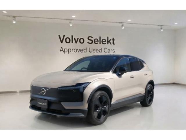Volvo EX30 2025 — фото автомобиля 1