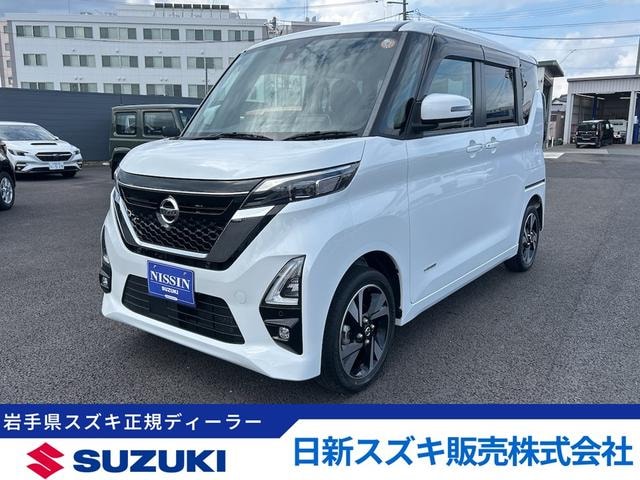 Nissan ROOX 2022 — фото автомобиля 1