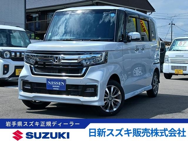 Honda N-BOX CUSTOM 2023 — фото автомобиля 1
