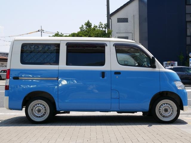 Миниатюра 10