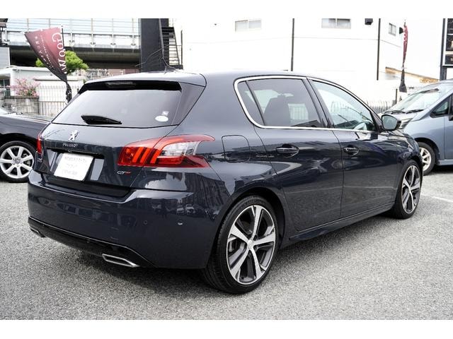 Peugeot 308 2019 — фото автомобиля 1