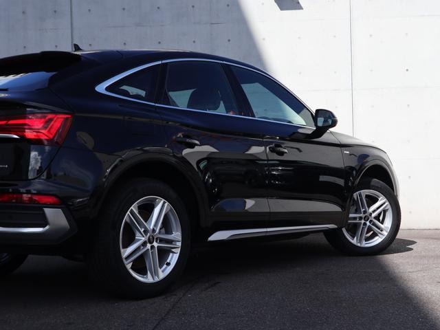 Audi Q5 SPORTBACK 2024 — фото автомобиля 1