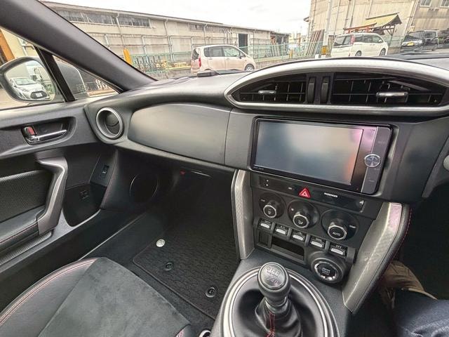 Миниатюра 38