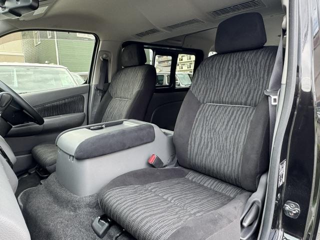 Nissan NV350CARAVAN VAN 2019 — фото автомобиля 1