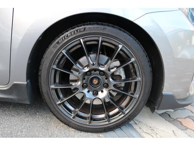 Миниатюра 28