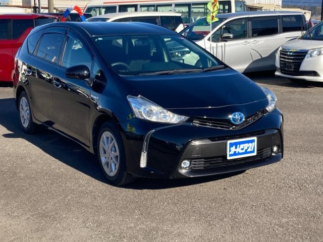 Toyota PRIUS ALPHA 2015 — фото автомобиля 1