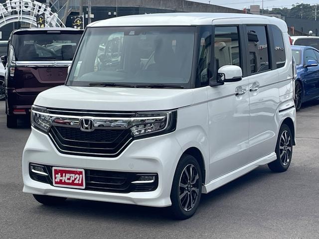 Honda N-BOX CUSTOM 2020 — фото автомобиля 1