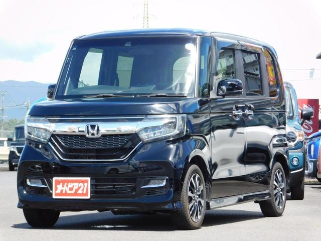 Honda N-BOX CUSTOM 2018 — фото автомобиля 1