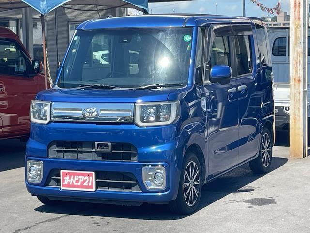 Toyota PIXIS MEGA 2017 — фото автомобиля