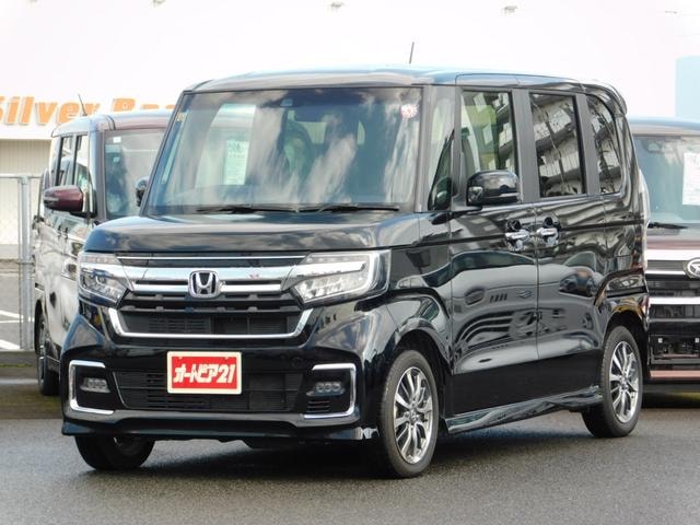 Honda N-BOX CUSTOM 2023 — фото автомобиля 1
