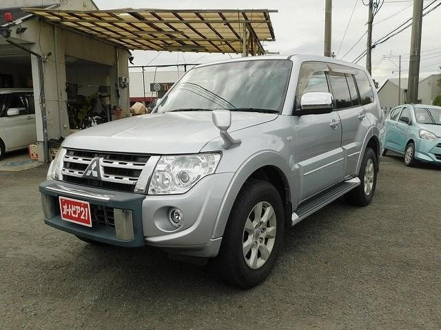 Mitsubishi PAJERO 2012 — фото автомобиля