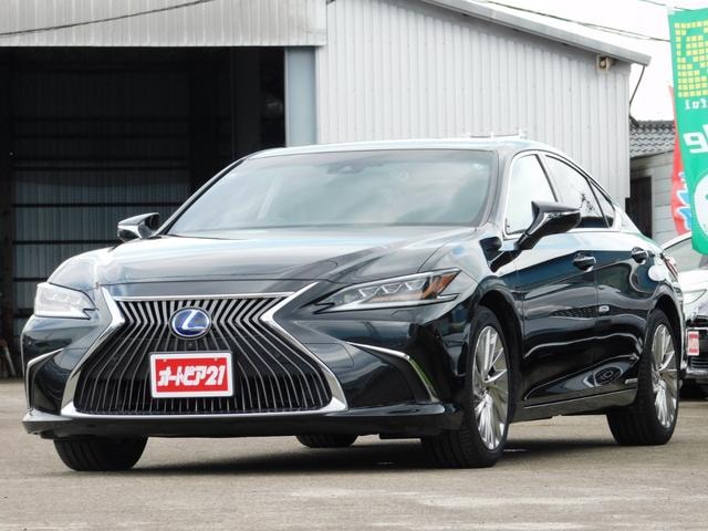 Lexus ES 2019 — фото автомобиля 1