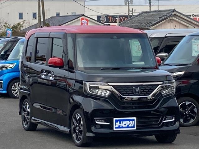 Honda N-BOX CUSTOM 2018 — фото автомобиля 1