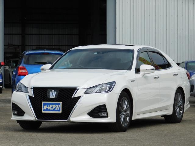 Toyota CROWN HYBRID 2017 — фото автомобиля