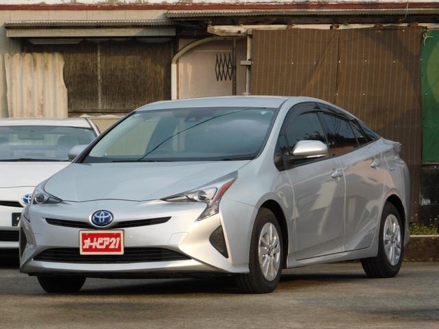 Toyota PRIUS 2017 — фото автомобиля 1
