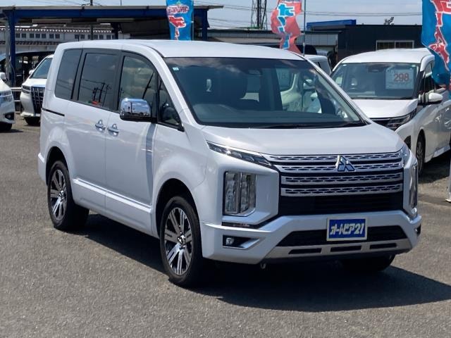 Mitsubishi DELICA D:5 2024 — фото автомобиля