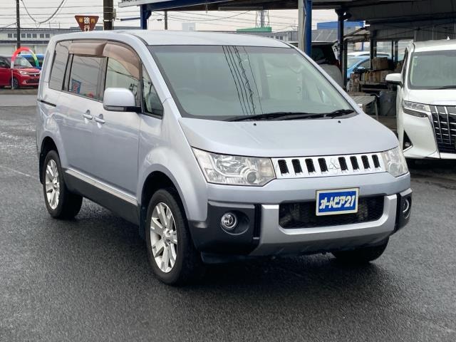 Mitsubishi DELICA D:5 2015 — фото автомобиля