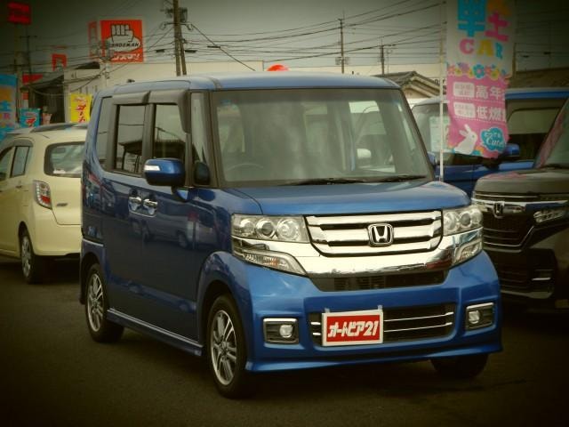 Honda N-BOX CUSTOM 2017 — фото автомобиля