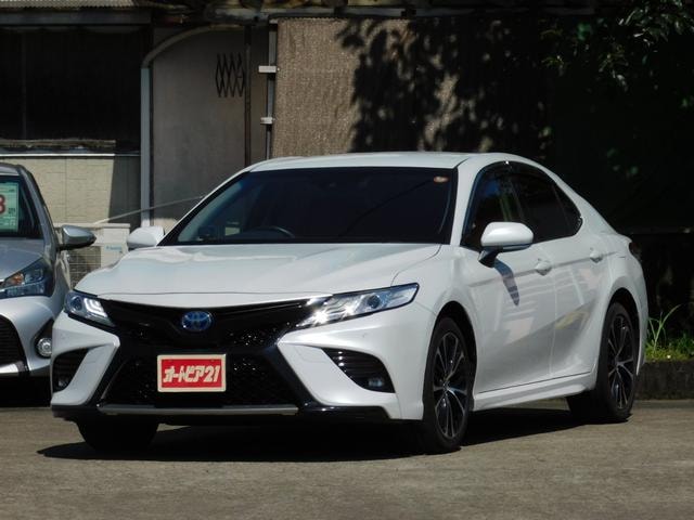 Toyota CAMRY 2020 — фото автомобиля 1