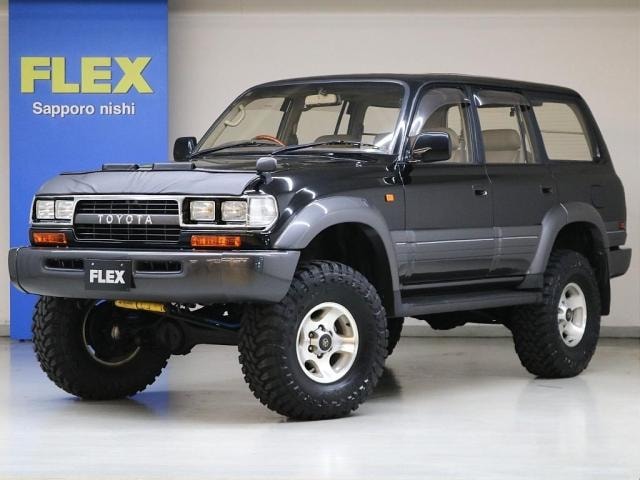 Toyota LAND CRUISER 80 1996 — фото автомобиля