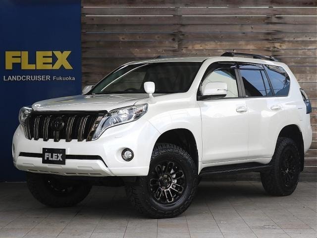Toyota LAND CRUISER PRADO 2017 — фото автомобиля
